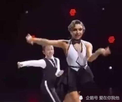 马克龙妻子跳舞视频